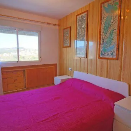 Apartment Sleeps 5 Pool Air Con