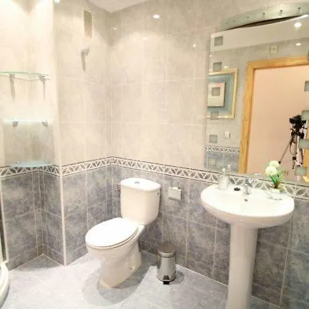 Sleeps 5 Pool Air Con * Calpe